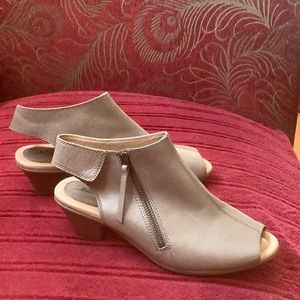 Earth Kristy Women’s Taupe Leather Slingbacks